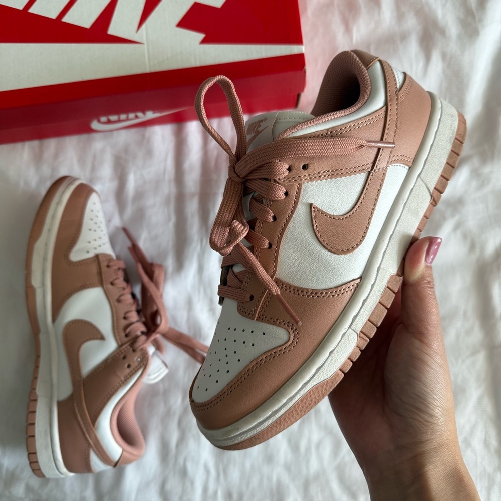 Nike Dunk Low ‘Rose Whisper’